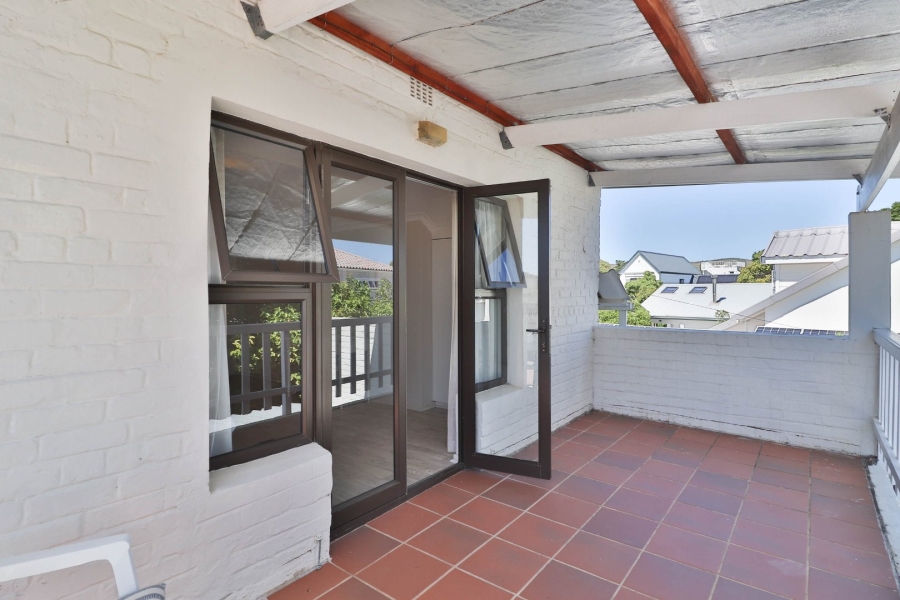 5 Bedroom Property for Sale in Leisure Isle Western Cape